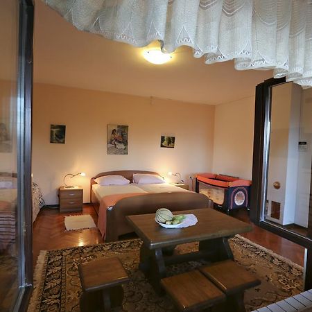 Villa Vera Icici Luaran gambar