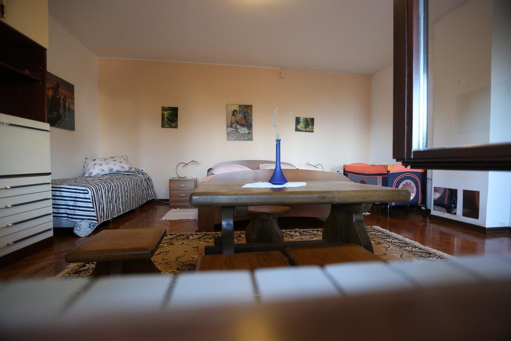 Villa Vera Icici Luaran gambar