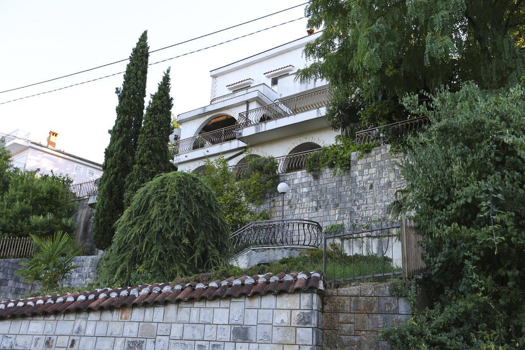 Villa Vera Icici Luaran gambar